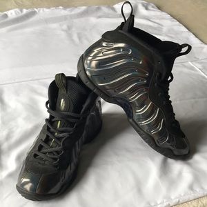 Legion Green Black Foam Posite 1’s